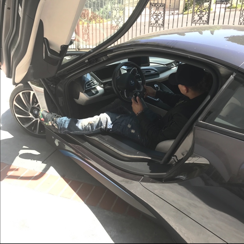 Meet your Posher, Martin